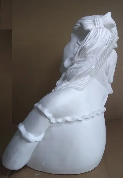 Escultura Namoradeira Bia Imagem Namoradeira Grande em Gesso