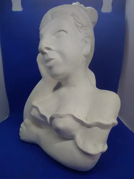Escultura Namoradeira Dora Imagem em Gesso Cru para Pintar
