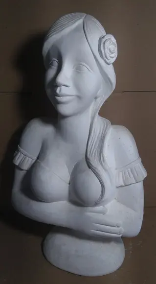 Escultura Namoradeira Luiza em Gesso Cru para Pintar