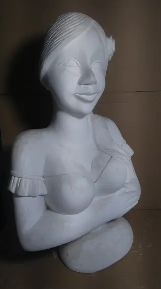 Escultura Namoradeira Luiza em Gesso Cru para Pintar