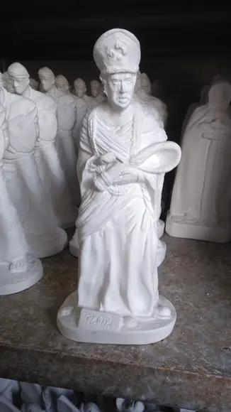 Escultura Nanã Orixá do Candomblé em Gesso Cru para Pintar