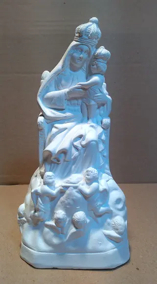 Escultura Nossa Senhora de Monte Serrat Imagem em Gesso Cru