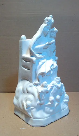 Escultura Nossa Senhora de Monte Serrat Imagem em Gesso Cru