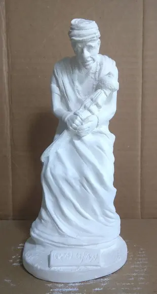 Escultura Oxalufan Orixá do Candomblé Imagem em Gesso