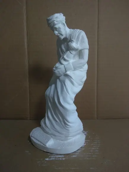 Escultura Oxalufan Orixá do Candomblé Imagem em Gesso