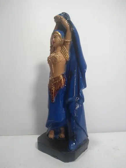 Escultura Pomba Gira da Noite Imagem 100% em Gesso Natural