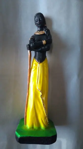 Escultura Pomba Gira Negra Imagem 100% em Gesso Puro