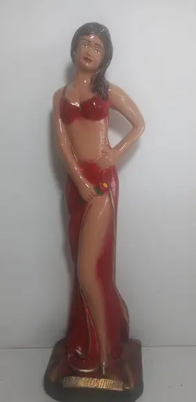 Escultura Pomba Gira Rosinha Imagem 100% Gesso Natural 35cm