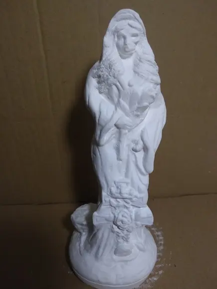 Escultura Pomba Gira Rosa Caveira em Gesso Cru para Pintar