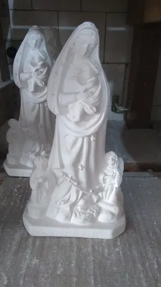 Escultura Santa Maria de Belém Imagem da Santa de Belem 30cm