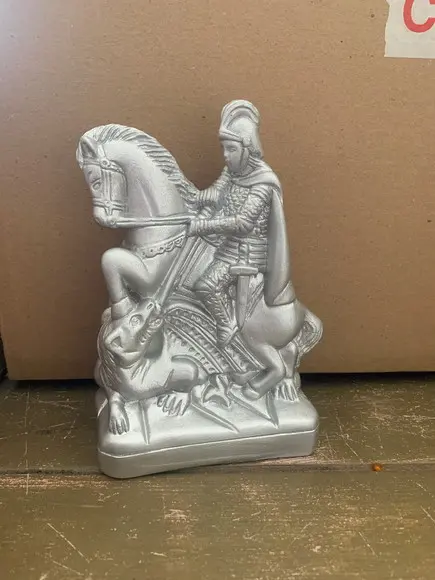 Escultura São Jorge Prateado com 16 cm