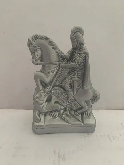 Escultura São Jorge Prateado com 16 cm
