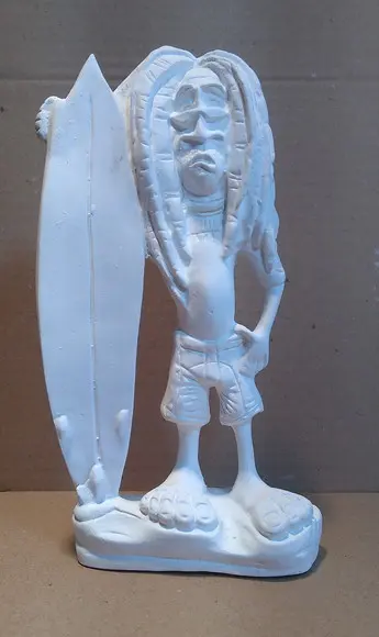 Escultura Surfista com Prancha Bob Marley Reggae Rasta Surf