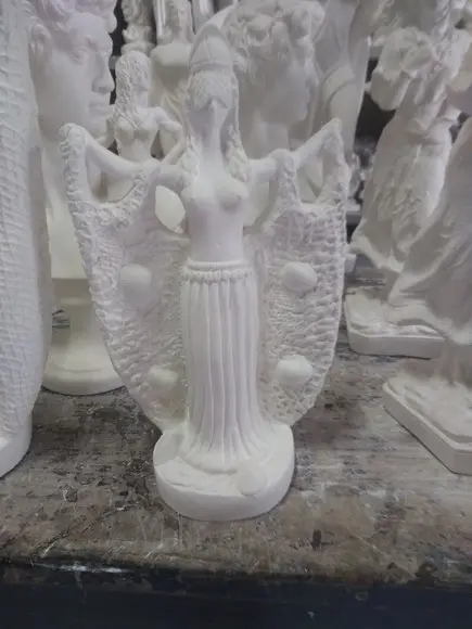 Escultura Yemanja Imagem Iemanjá dos Orixás em Gesso Cru
