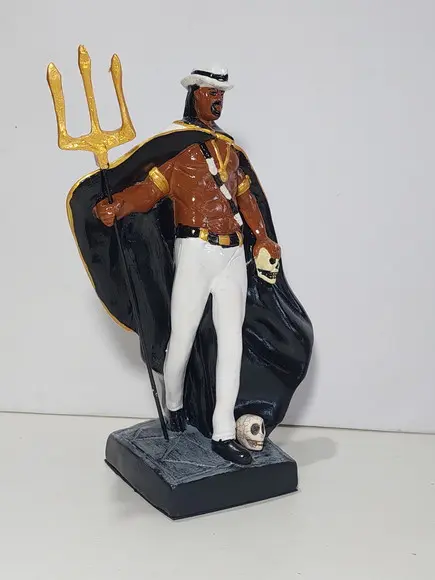 Exu sem Nome Imagem Exu Caveira Lúcifer com Capa das Almas