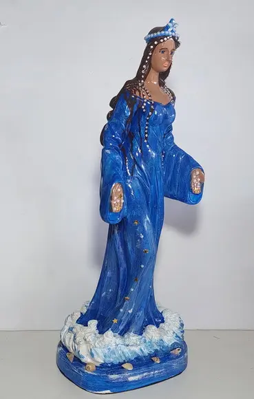 Iemanjá Imagem Yemanja Pintura Especial Pedrarias Conchinhas