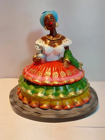 Imagem Baiana com Jarro e Saia Rodada Colorida Baiana Mestra