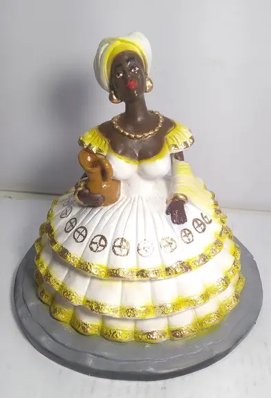 Imagem Baiana c/ Saia Rodada e Jarro Escultura Baiana Mestra
