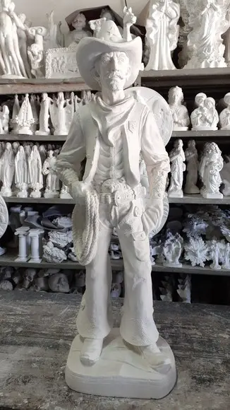 Imagem Baiano peão Boiadeiro escultura vaqueiro gesso cru