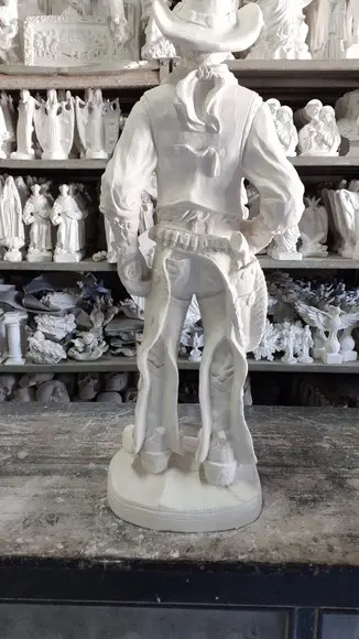 Imagem Baiano peão Boiadeiro escultura vaqueiro gesso cru