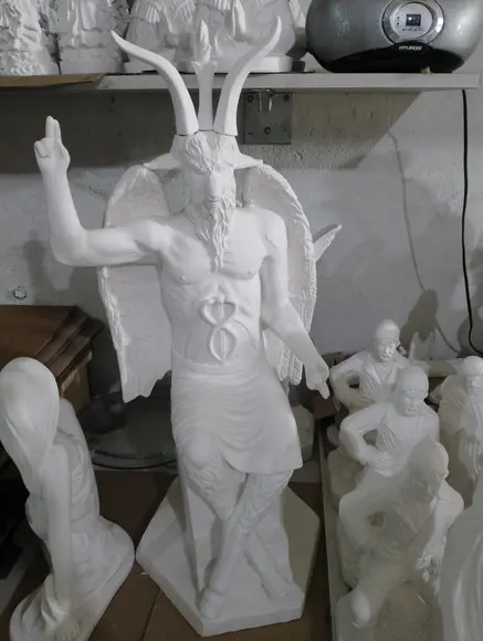 Imagem Baphomet Exu Belzebu Escultura Bafomé em Gesso Cru 80