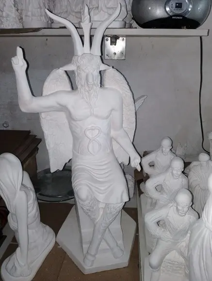 Imagem Baphomet Exu Belzebu Escultura Bafomé em Gesso Cru 80