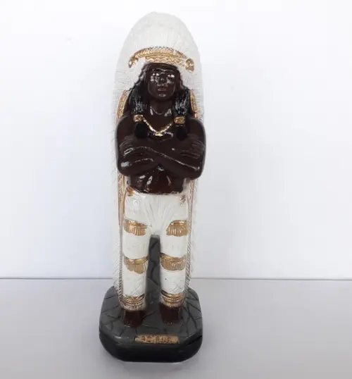 Imagem Caboclo Cacique em Pé Escultura Pode Ser Pena Branca