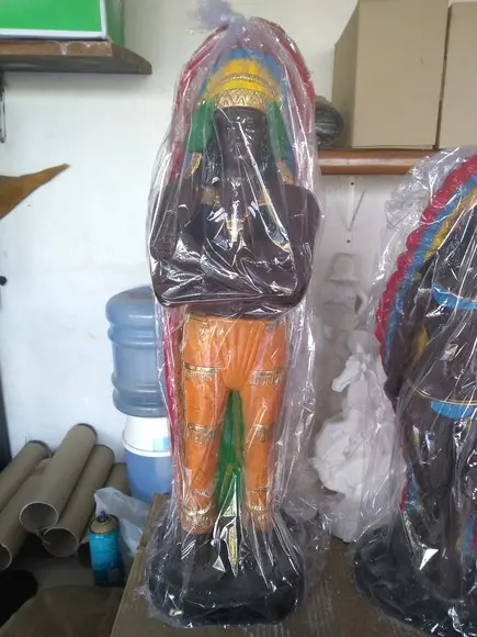 Imagem Caboclo Cacique em Pé Escultura Pode Ser Pena Branca