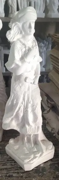 Imagem Cigana Carmencita Escultura Cigana Rainha Carmecita