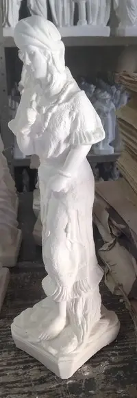 Imagem Cigana Carmencita Escultura Cigana Rainha Carmecita