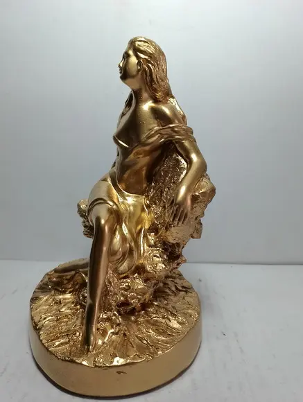 Imagem Cigana do Ouro Sentada Escultura Cigana Toda Dourada