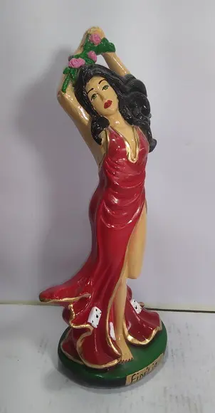 Imagem Cigana Fidélia Escultura Cigana com Cartas e Rosas