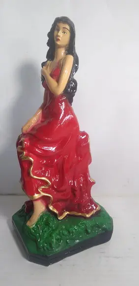 Imagem Cigana Sulamita Escultura da Cigana Pomba Gira