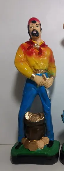 Imagem Cigano do Ouro Escultura do Cigano Vladimir c/ Moedas