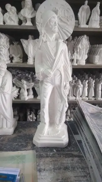 Imagem Cigano do Violino Escultura em Gesso Cru com Grande