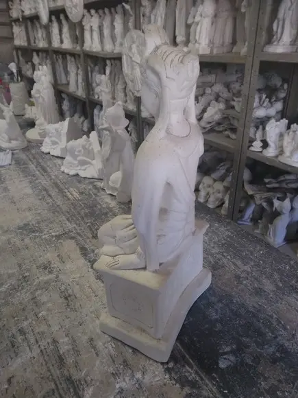 Imagem Deus Blama Escultura em Gesso para Pintar