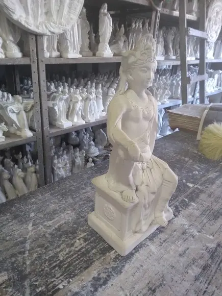 Imagem Deus Blama Escultura em Gesso para Pintar