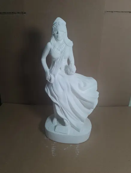 Imagem Egunitá Escultura Egunita Orixás do Candomblé Gesso
