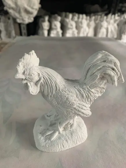 Imagem Galo Caipira Pequeno em Gesso Cru para Pintar
