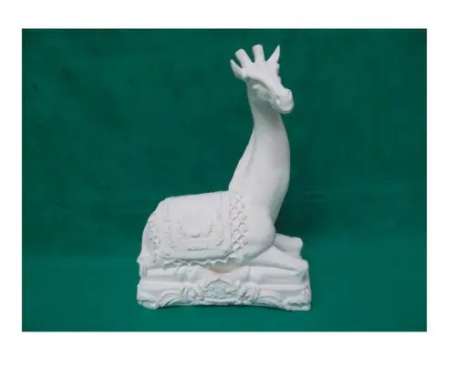 Imagem Girafa Sentada 100% em Gesso Cru para Pintar