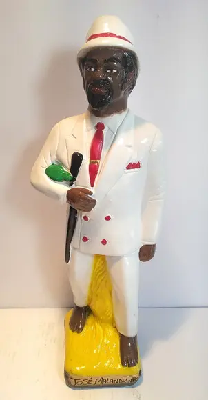 Imagem José Malandrinho Escultura do Malandro Jose Grande