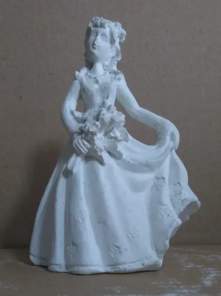 Imagem Menina Formada Escultura para Pintar em Gesso Cru