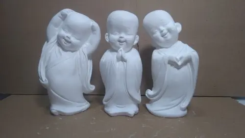 Imagem Monge Escultura Trio de Monges em Gesso Cru Budas