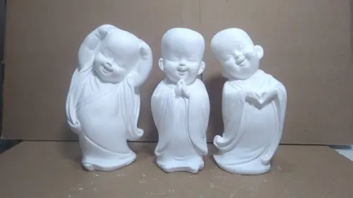 Imagem Monge Escultura Trio de Monges em Gesso Cru Budas