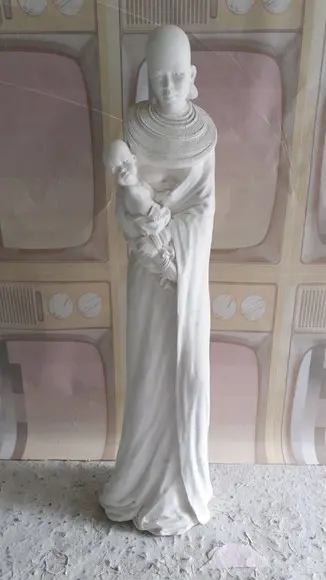 Imagem Mulher Africana c/ Crianç no Colo Escultura Gesso Cru