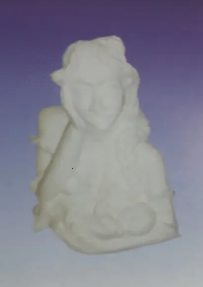Imagem Namoradeira com Bebe para Pintar em Gesso Cru