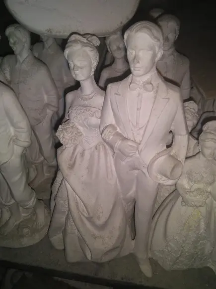 Imagem Noivos Românticos Escultura Noivinhos para Enfeitar