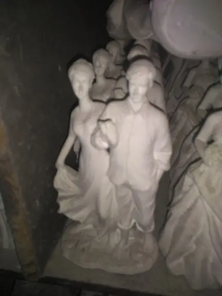 Imagem Noivos Românticos Escultura Noivinhos para Enfeitar