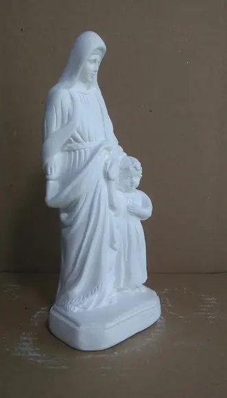 Imagem Nossa Senhora Maria Passa na Frente Escultura Maria