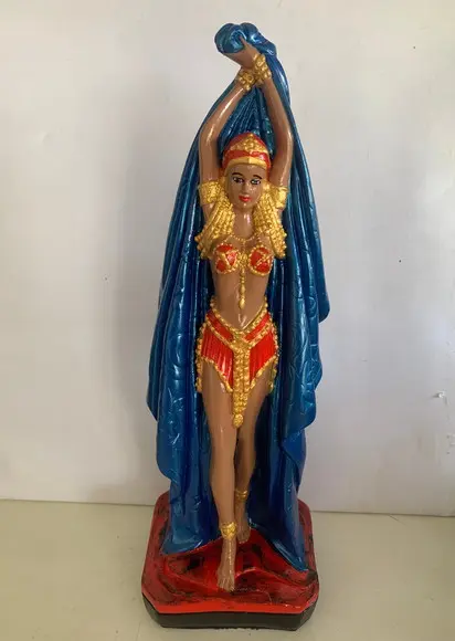 Imagem Pomba Gira da Noite Escultura 100% em Gesso Natural